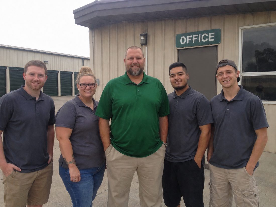 Pest control professionals in Gilbert, AZ